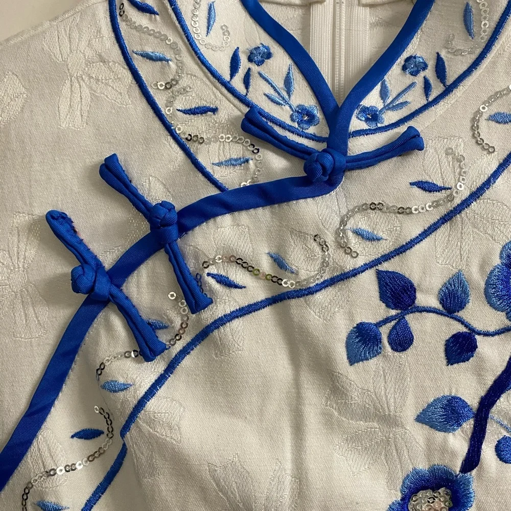 Blue & White Porcelain Style Qipao‎ / Cheongsam Dress Embroidered Sequins Size S - Picture 5 of 7